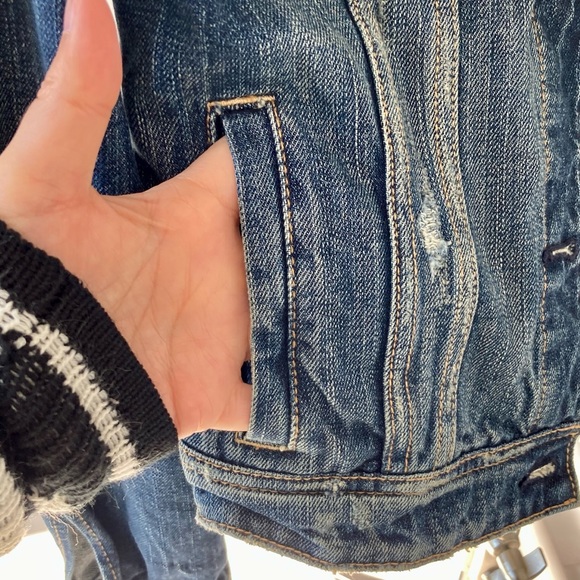 A&E Distressed Jean Jacket - XS - Blue - Picture 5 of 11